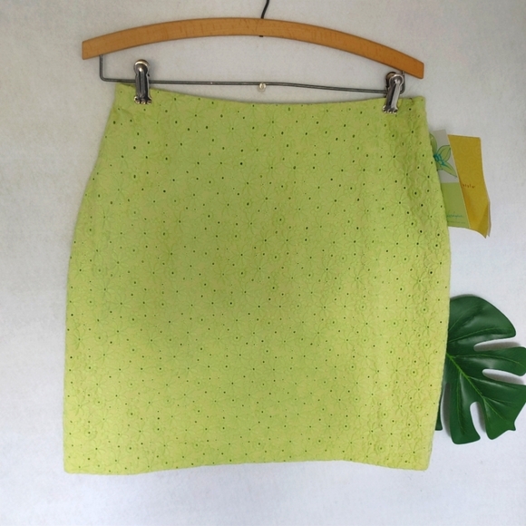 Denim & Co Larkspur Lime Floral Textured Skirt - Picture 1 of 8
